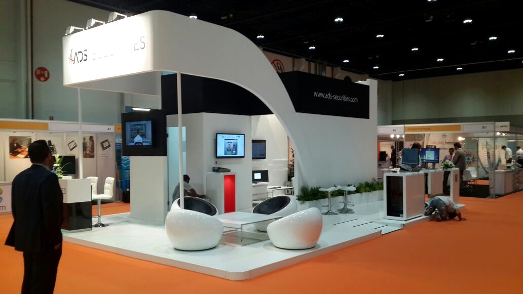 Exhibition & Stand Build plate 31